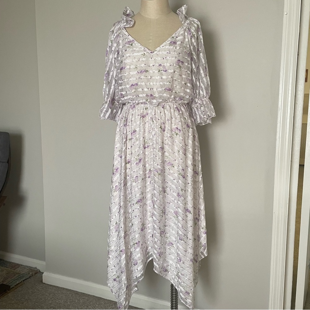 Vintage white with purple flowers handkerchief hemline puff sleeve dress